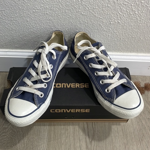Converse Chuck Taylor All Star Navy Blue- Size 4 Men 6 Women - Picture 9 of 14
